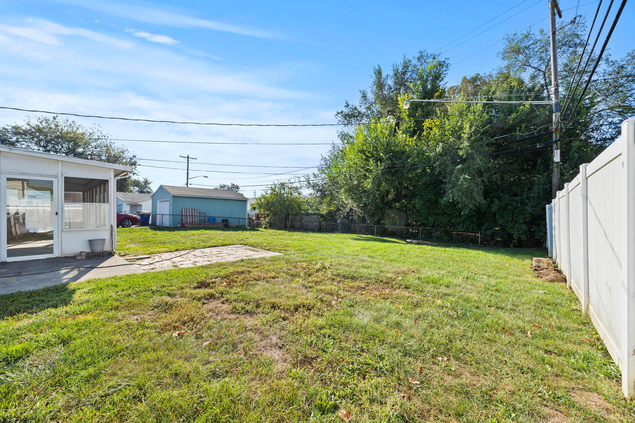 3881 Lexmont Road South Columbus, OH 43228 - Photo 23 of 26 5_4x3a8805