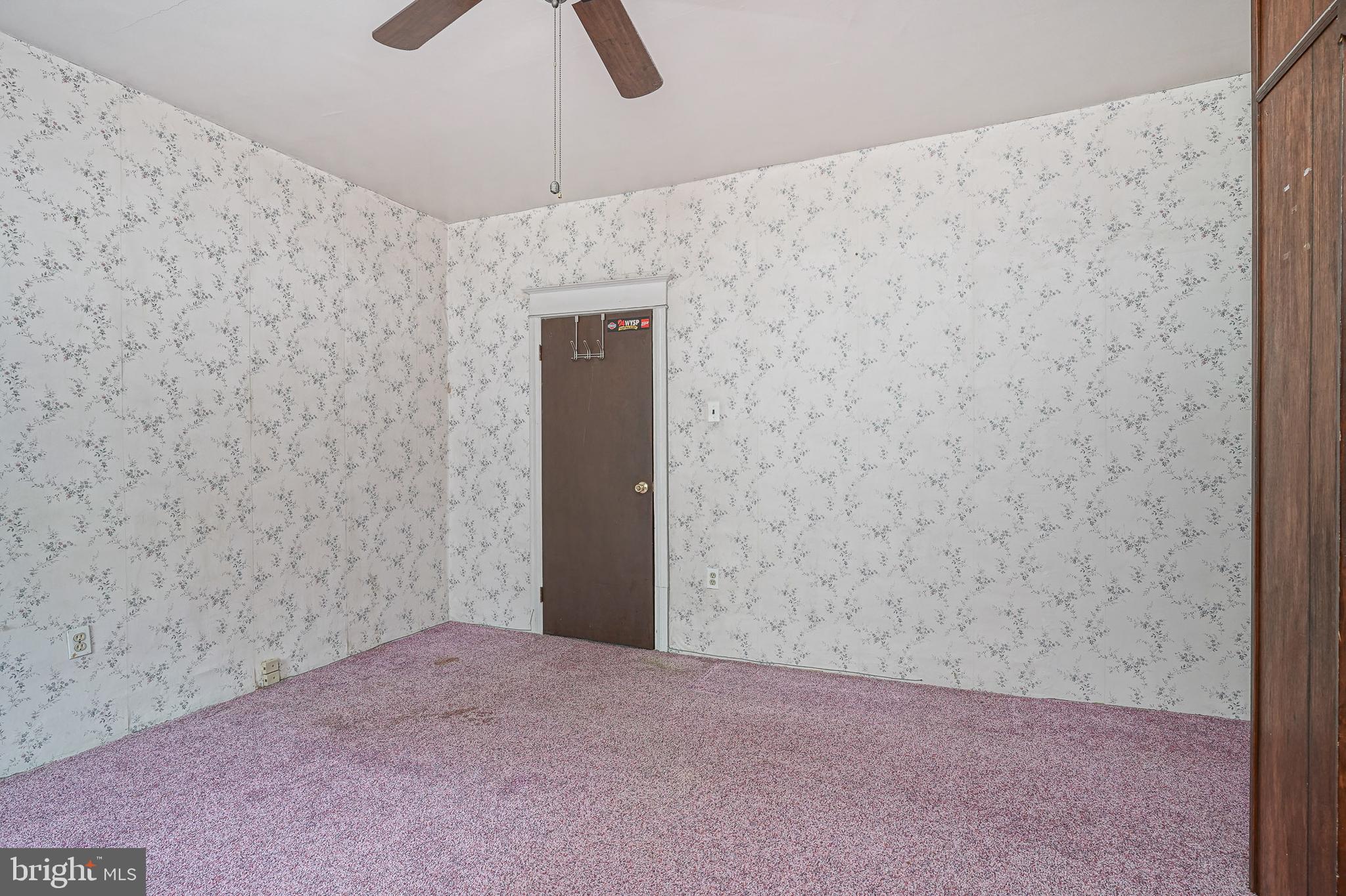 2120 South 4th Street Philadelphia, PA 19148 - Photo 18 of 32 Front Bedroom