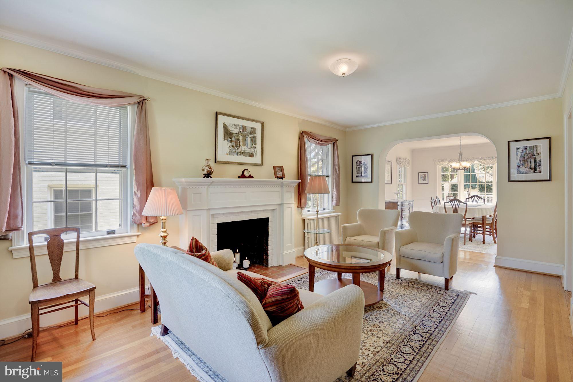 2814 Rittenhouse Street Northwest Washington, DC 20015 - Photo 3 of 45