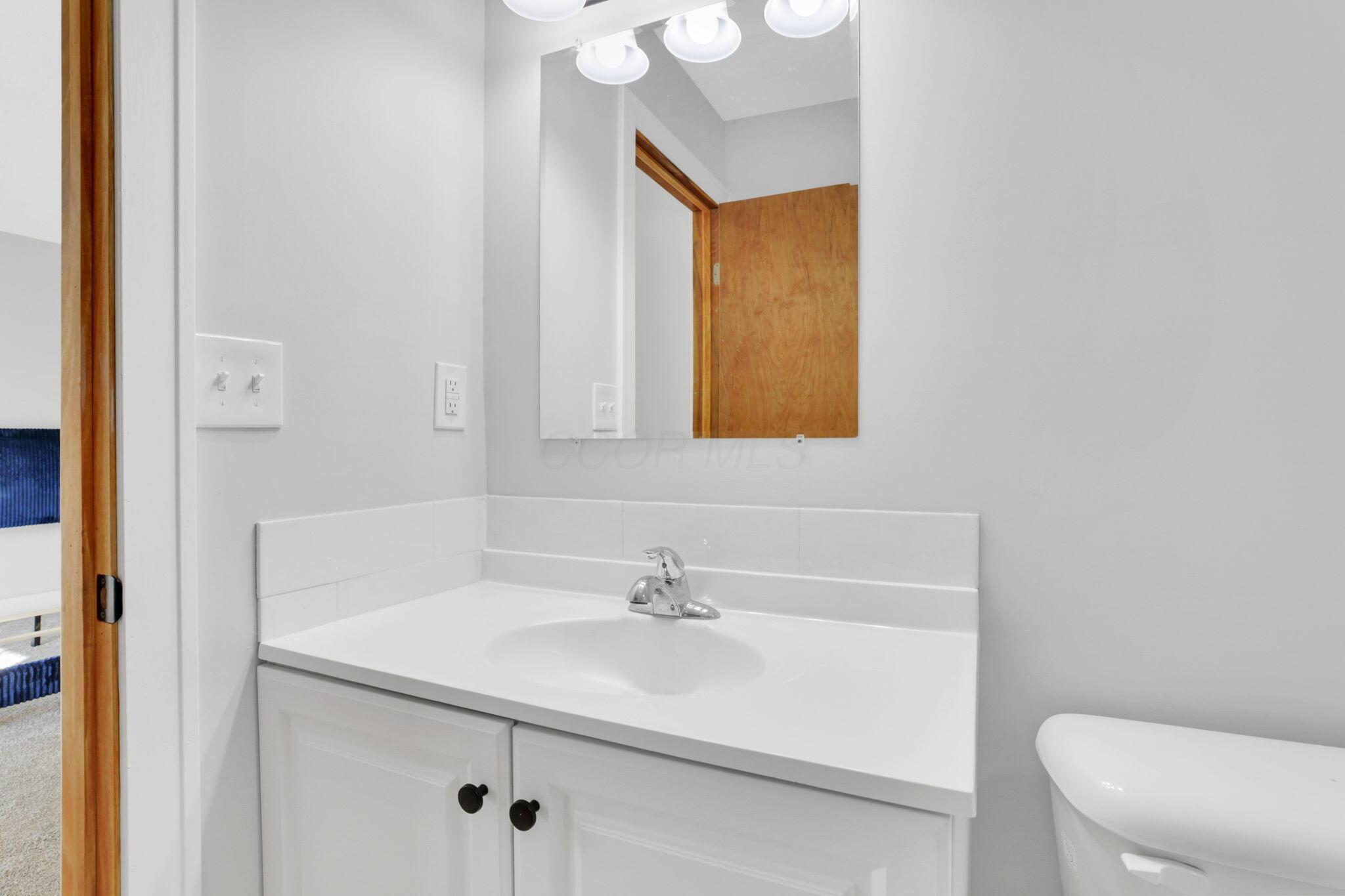 2625 Clybourne Road Columbus, OH 43231 - Photo 32 of 50 33-web-or-mls-011A8686