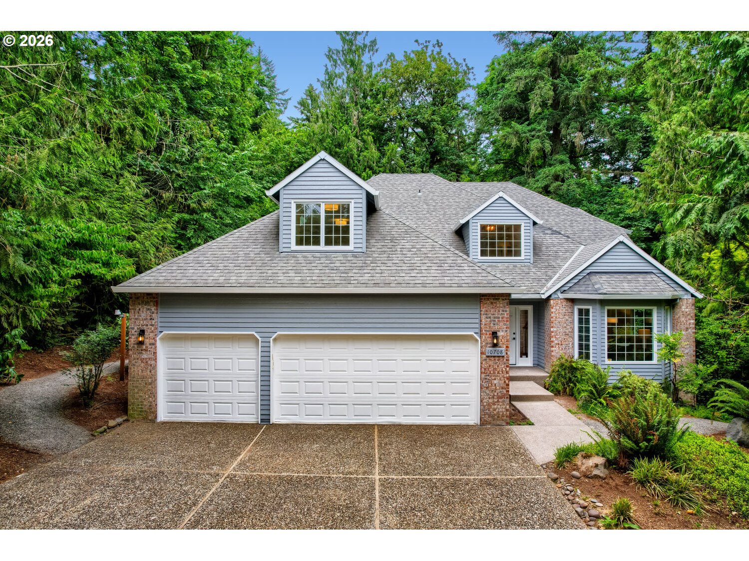 10708 Southwest 11th Drive Portland, OR 97219 - Photo 1 of 33