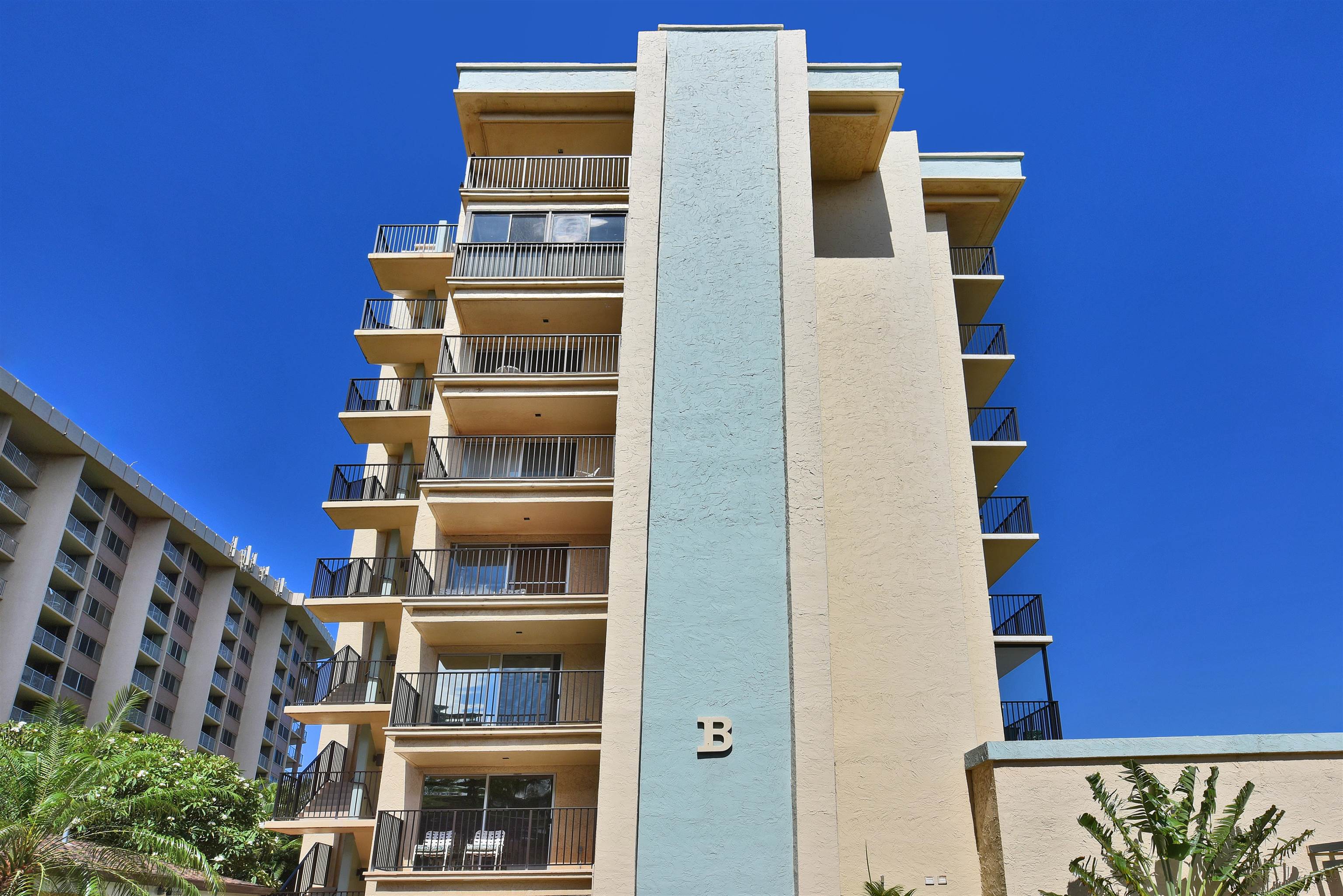 4401 Lower Honoapiilani Road, Unit B801 Lahaina, HI 96761 - Photo 31 of 32