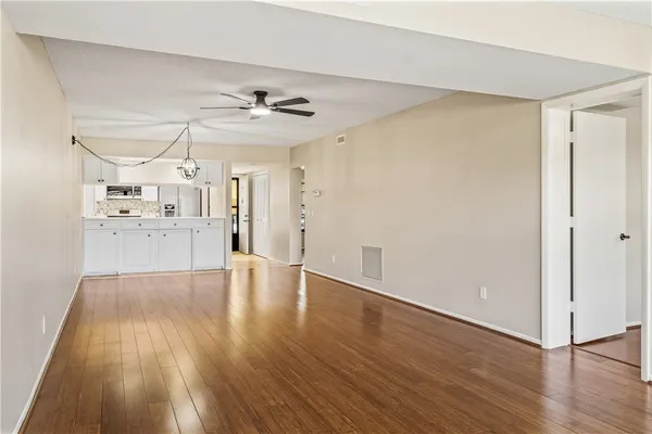 $219,900 | 21 Plantation Drive, Unit 205, Vero Beach, FL 32966