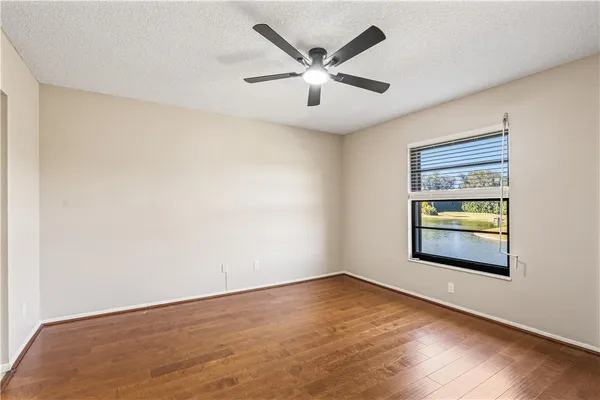 $219,900 | 21 Plantation Drive, Unit 205, Vero Beach, FL 32966