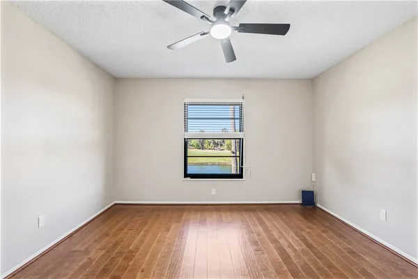 $219,900 | 21 Plantation Drive, Unit 205, Vero Beach, FL 32966