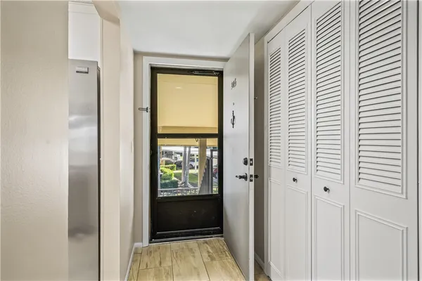 $219,900 | 21 Plantation Drive, Unit 205, Vero Beach, FL 32966