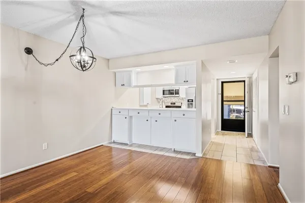 $219,900 | 21 Plantation Drive, Unit 205, Vero Beach, FL 32966