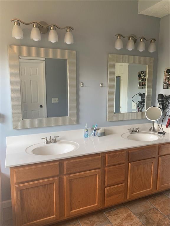 5037 West Bay Road Plainfield, IN 46168 - Photo 18 of 45 Gallery Image 18