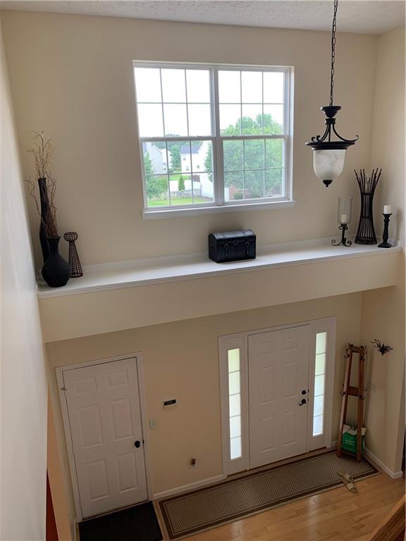 5037 West Bay Road Plainfield, IN 46168 - Photo 4 of 45 Gallery Image 4