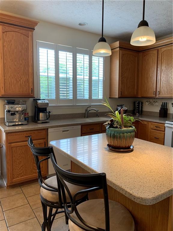 5037 West Bay Road Plainfield, IN 46168 - Photo 8 of 45 Gallery Image 8