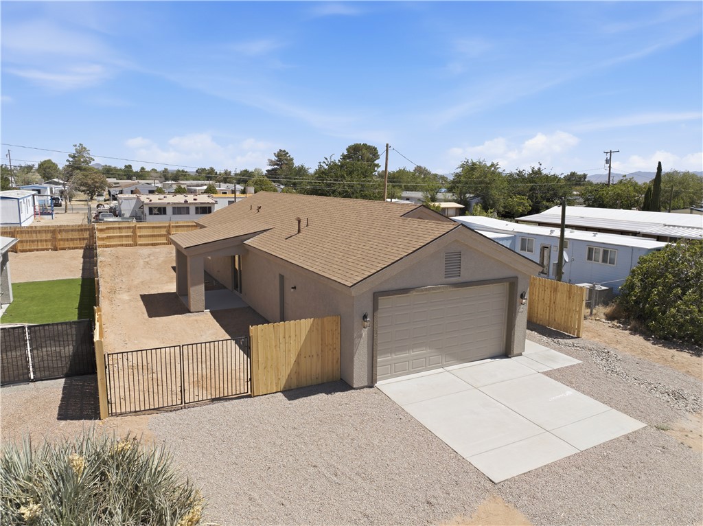 3143 Lass Avenue Kingman, AZ 86409 - Photo 4 of 32