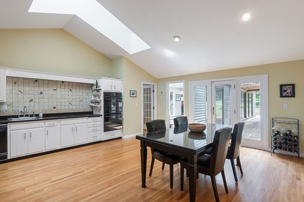 156 Estabrook Road Concord, MA 01742 - Photo 15 of 30