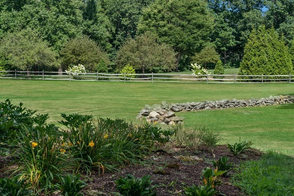 156 Estabrook Road Concord, MA 01742 - Photo 20 of 30
