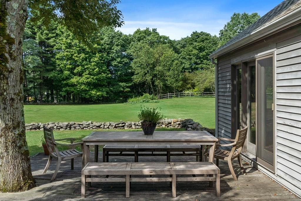 156 Estabrook Road Concord, MA 01742 - Photo 8 of 30