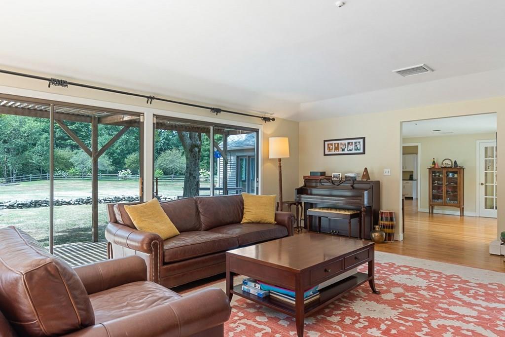 156 Estabrook Road Concord, MA 01742 - Photo 9 of 30