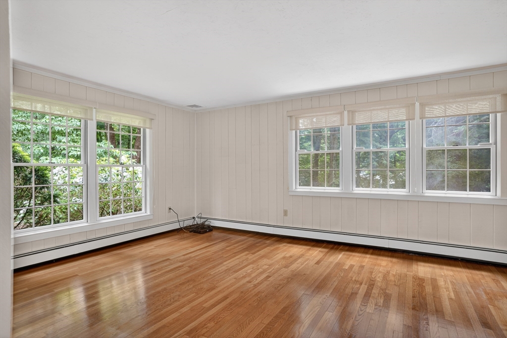 17 Maplewood Road Medfield, MA 02052 - Photo 14 of 41