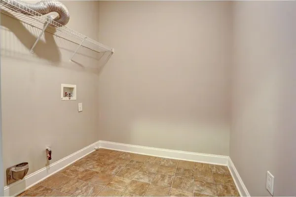 $3,400 | 12820 Doe Drive, Alpharetta, GA 30004