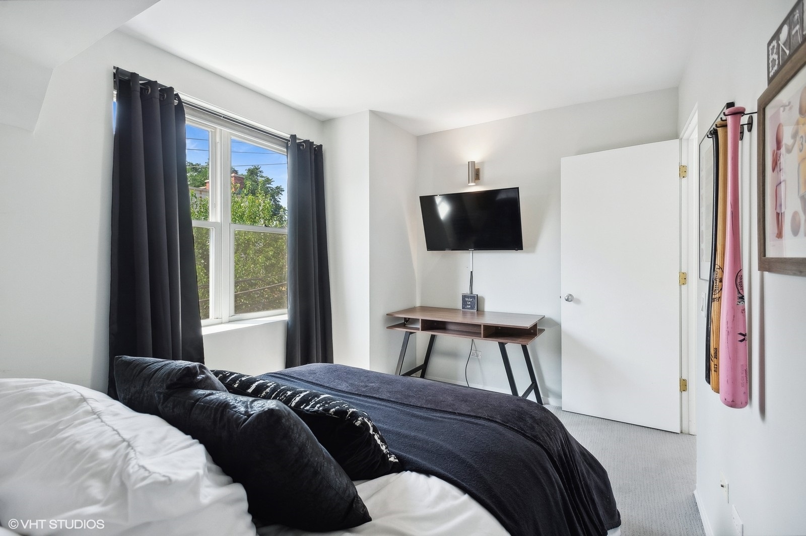 1133 West Cornelia Avenue, Unit C Chicago, IL 60657 - Photo 15 of 22