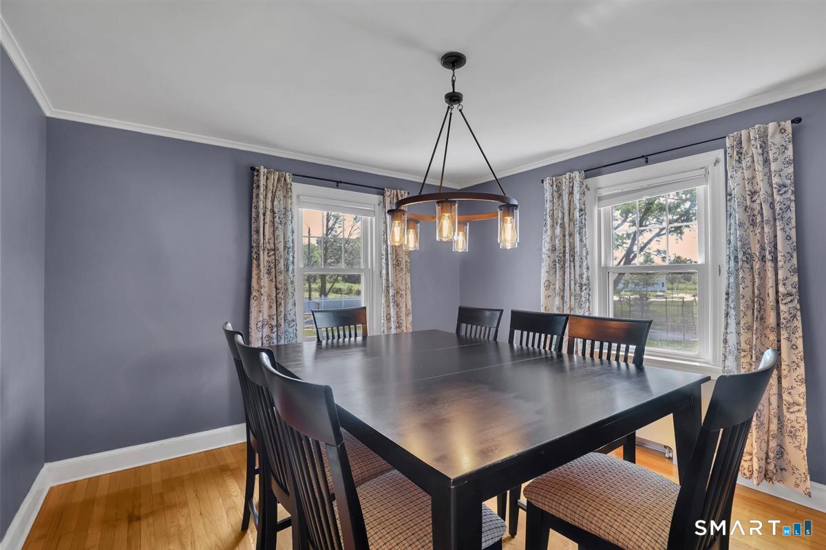 880 North Farms Road Wallingford, CT 06492 - Photo 8 of 34 Dining room, has a closet could be used as a bedroom