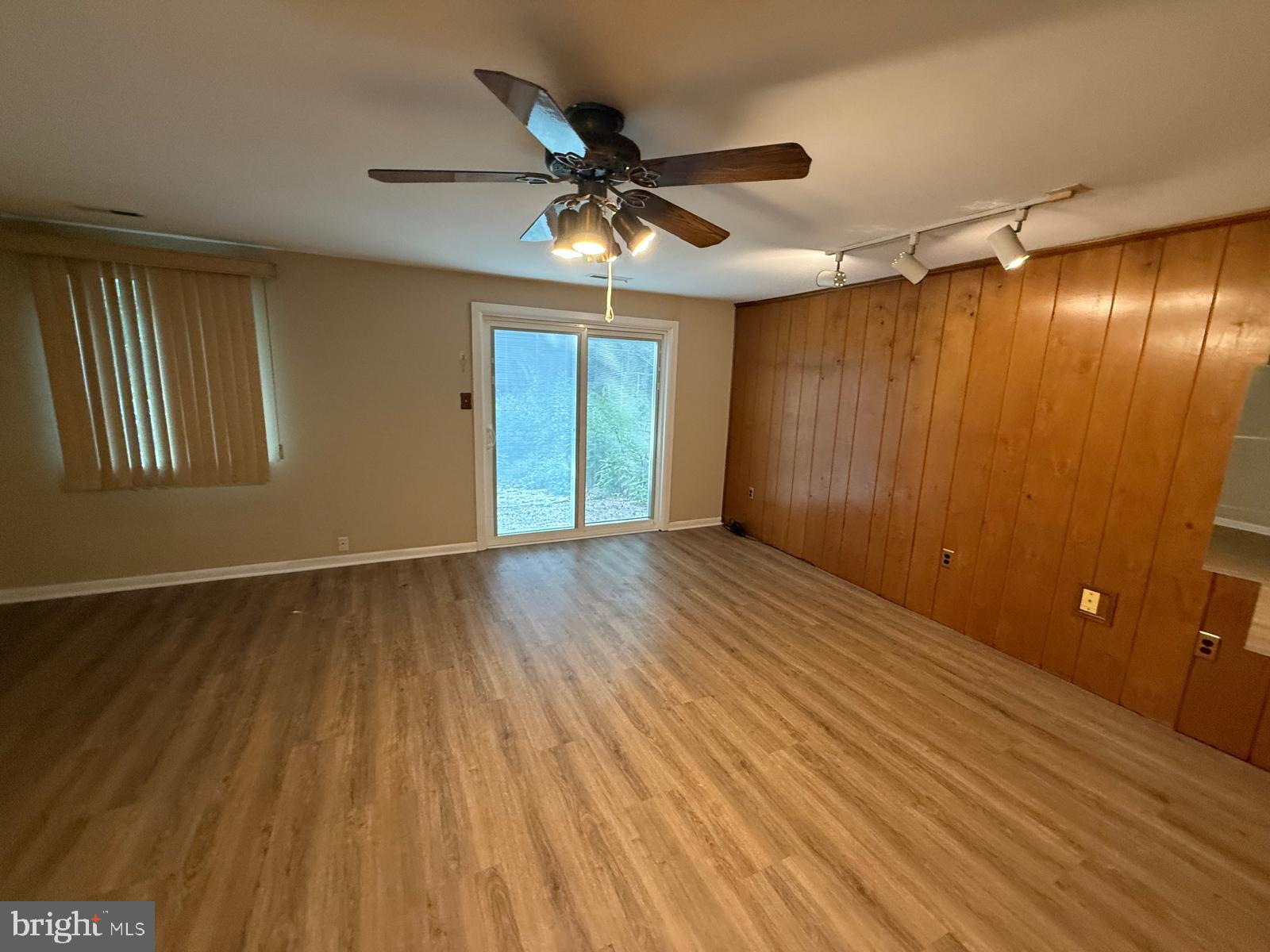 9388 Neil Road, Unit B Philadelphia, PA 19115 - Photo 21 of 37