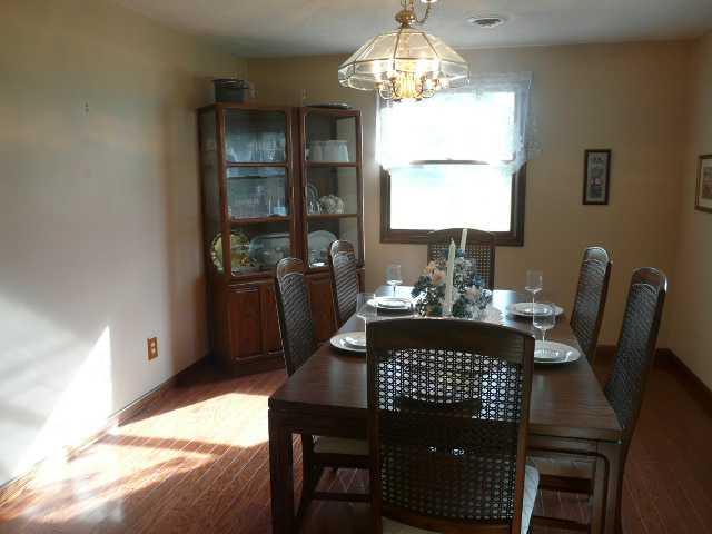 2104 Heather Road Anderson, IN 46012 - Photo 4 of 11 Gallery Image 4