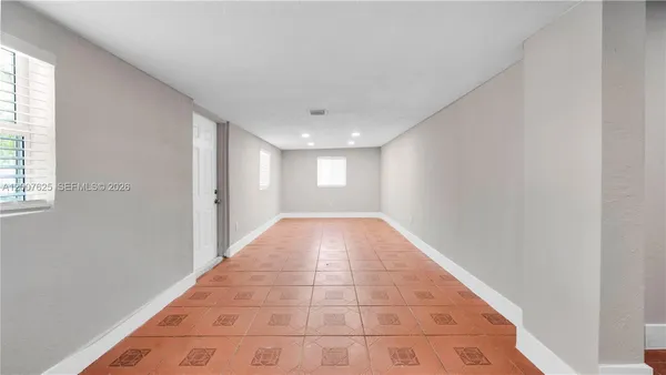 $3,500 | 1124 Northwest 100th Terrace, Unit 2, Miami, FL 33150