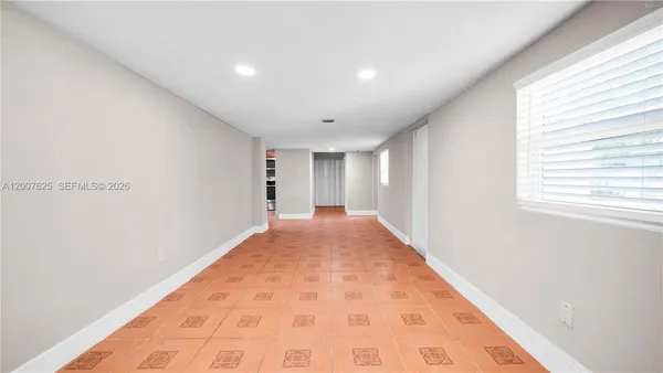 $3,500 | 1124 Northwest 100th Terrace, Unit 2, Miami, FL 33150
