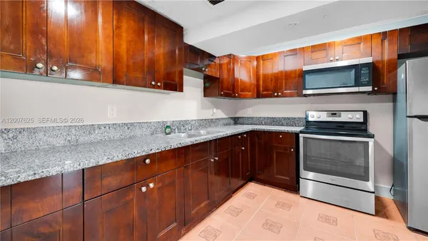 $3,500 | 1124 Northwest 100th Terrace, Unit 2, Miami, FL 33150