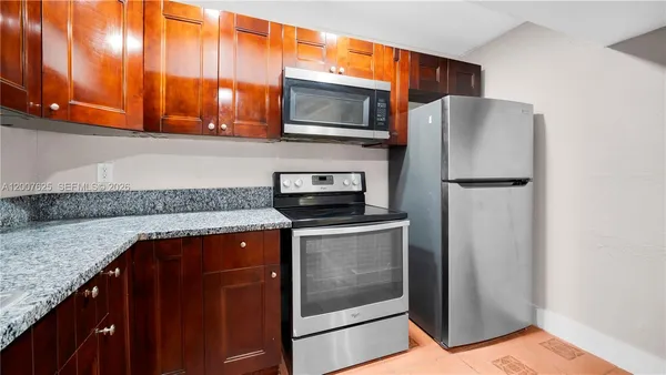 $3,500 | 1124 Northwest 100th Terrace, Unit 2, Miami, FL 33150
