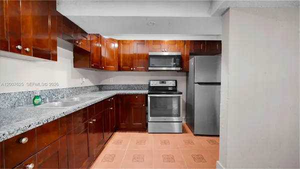 $3,500 | 1124 Northwest 100th Terrace, Unit 2, Miami, FL 33150