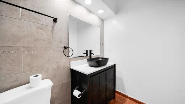 $3,500 | 1124 Northwest 100th Terrace, Unit 2, Miami, FL 33150