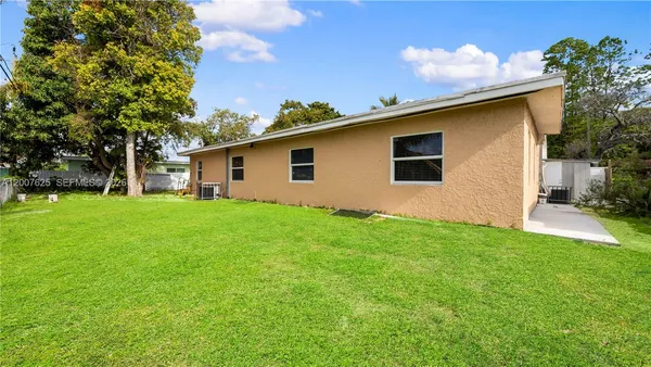 $3,500 | 1124 Northwest 100th Terrace, Unit 2, Miami, FL 33150