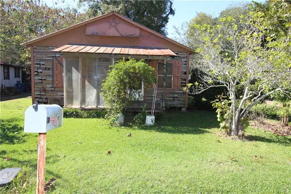 $30,000 | 106 East Commercial Street, Bunkie, LA 71322