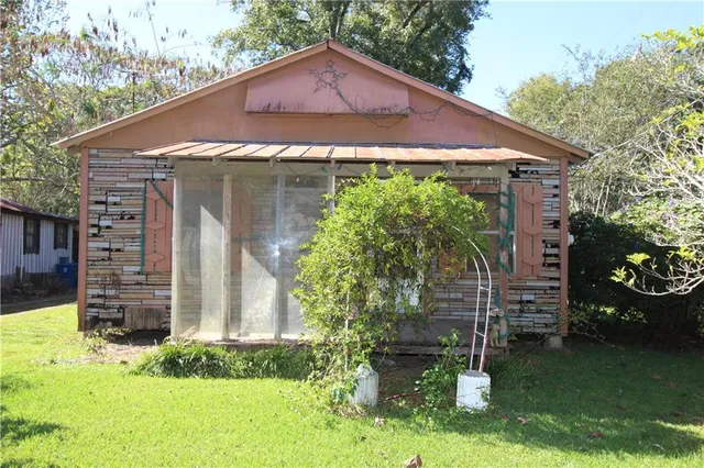 $35,000 | 106 East Commercial Street, Bunkie, LA 71322
