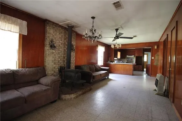 $30,000 | 106 East Commercial Street, Bunkie, LA 71322