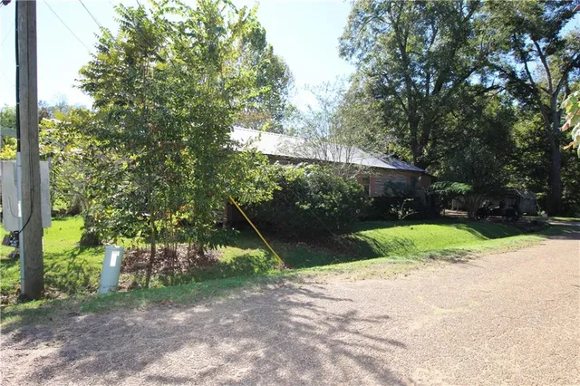 $35,000 | 106 East Commercial Street, Bunkie, LA 71322