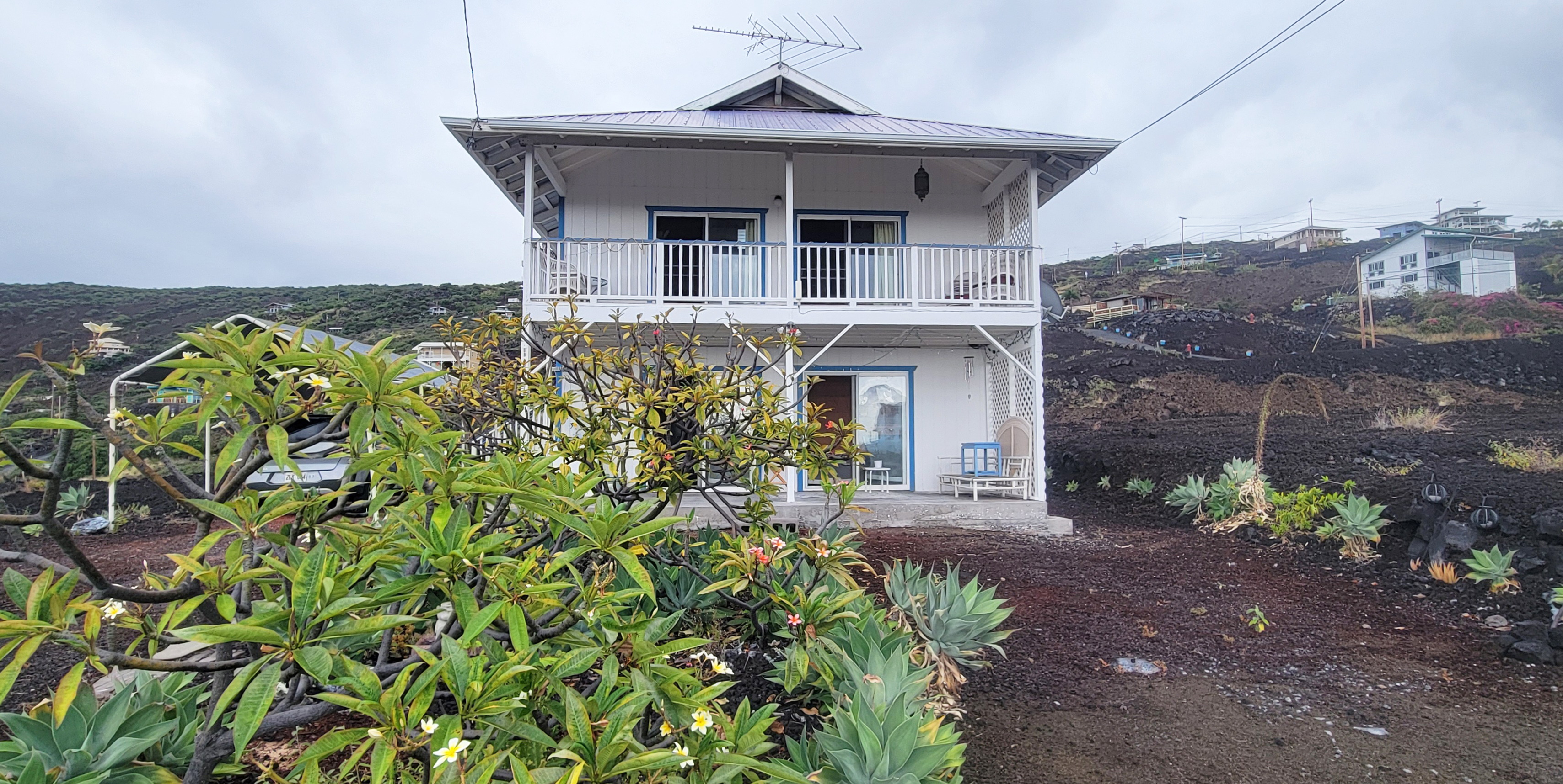 88-1520 Ehiku Avenue Captain Cook, HI 96704 - Photo 29 of 29 a front view of a house with a yard