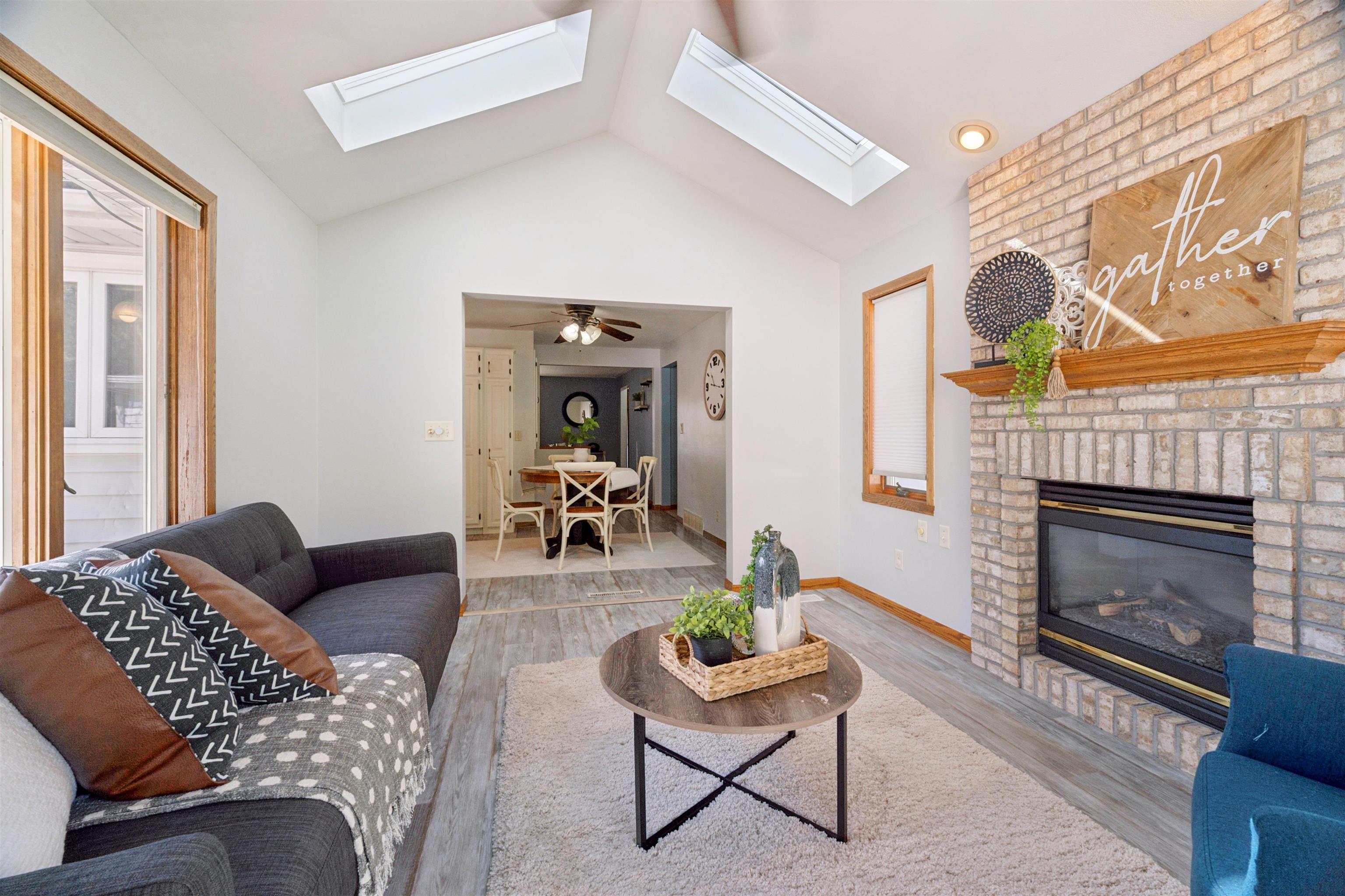 1024 East Lindbergh Street Appleton, WI 54911 - Photo 10 of 29 Gallery Image 10