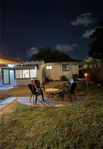 $2,800 | 117 Northeast 2nd Terrace, Unit FRONT, Hallandale Beach, FL 33009