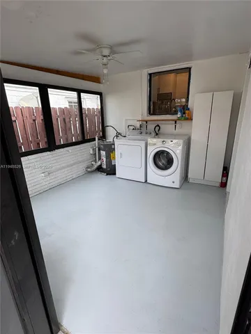 $2,800 | 117 Northeast 2nd Terrace, Unit FRONT, Hallandale Beach, FL 33009