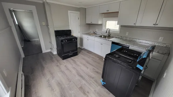 $1,750 | 22 Wamesit Street, Unit 1, Lowell, MA 01852