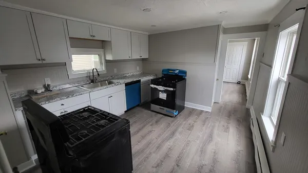 $1,750 | 22 Wamesit Street, Unit 1, Lowell, MA 01852