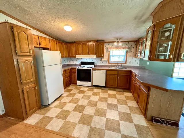 $294,000 | 16930 16C Road, Culver, IN 46511