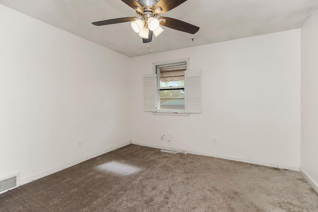 5831 North Ava Avenue Kansas City, MO 64151 - Photo 17 of 37 Gallery Image 17