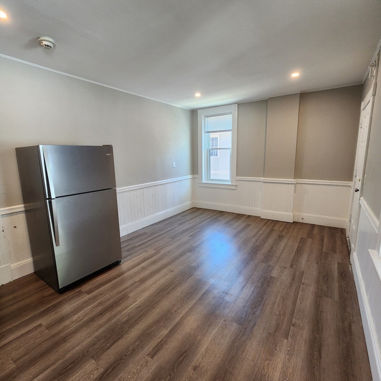 76.5 Maple Street, Unit L Northampton, MA 01062 - Photo 3 of 15
