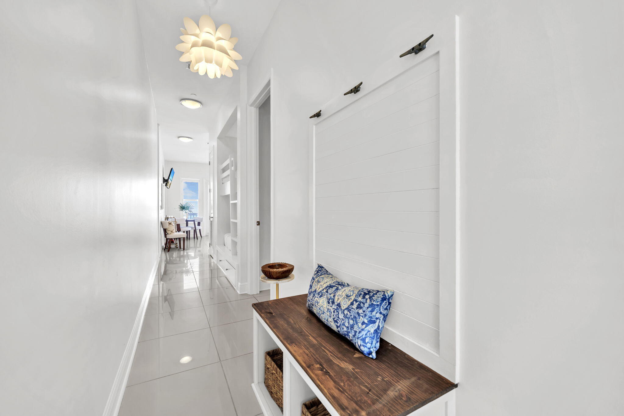 613 Eastern Lake Road, Unit 3 Santa Rosa Beach, FL 32459 - Photo 28 of 38 a living room with furniture and a table