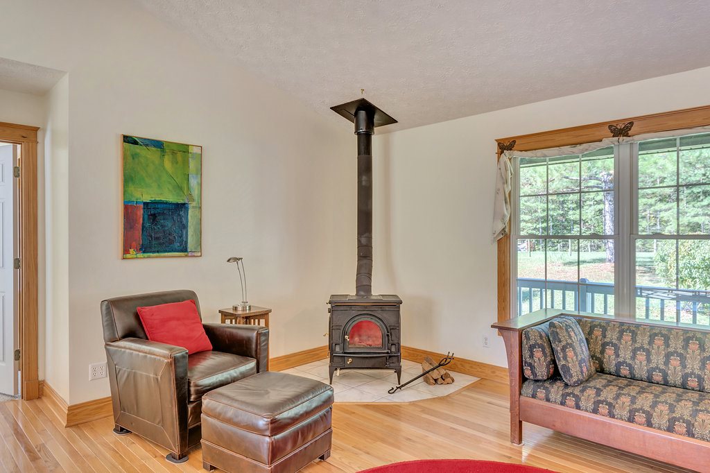 1452 Courthouse Road Palmyra, VA 22963 - Photo 15 of 44 a living room with furniture and a window
