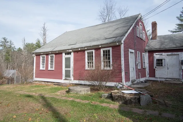 $276,000 | 900 North Main Street, Orange, MA 01364
