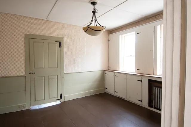 $276,000 | 900 North Main Street, Orange, MA 01364