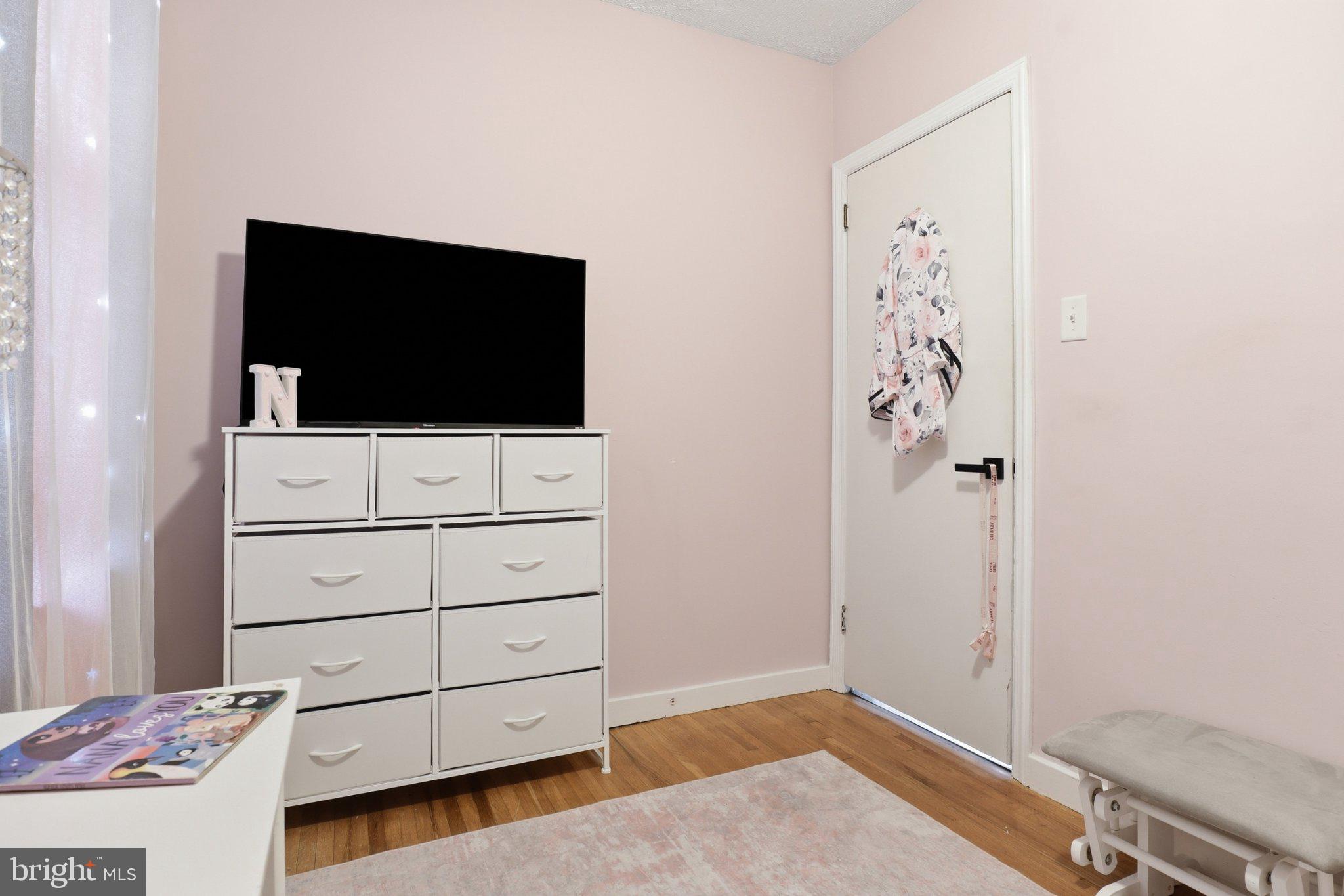3501 Cloverfield Road Harrisburg, PA 17109 - Photo 21 of 28 Charming pastel-hued bedroom retreat.